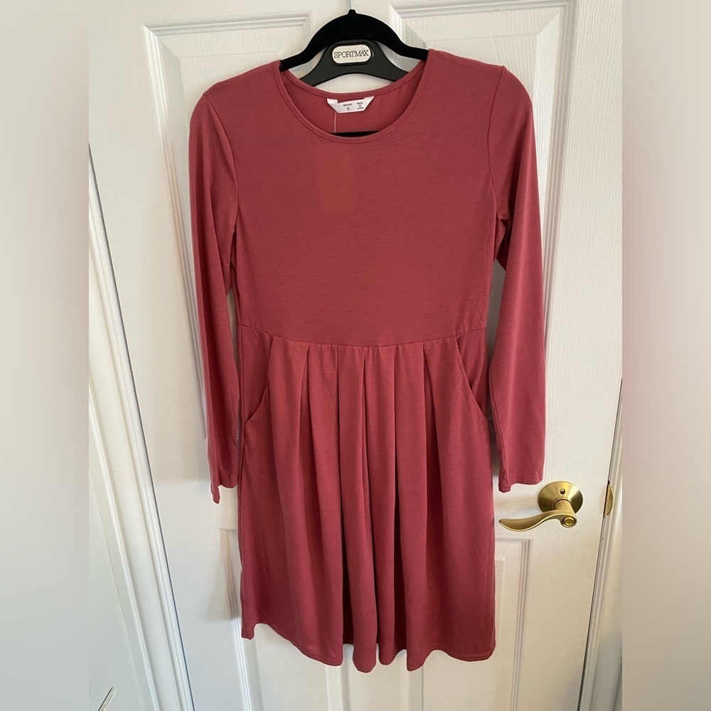 Mommy and Me dress set in a deep rose mauve NWT size s and 2T